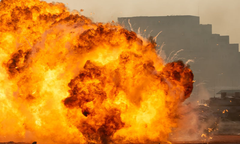 Explosion in Cylinder-Laden Truck in Mandiala: 2 Dead, Many Severely Injured 1 Explosion in Cylinder-Laden Truck