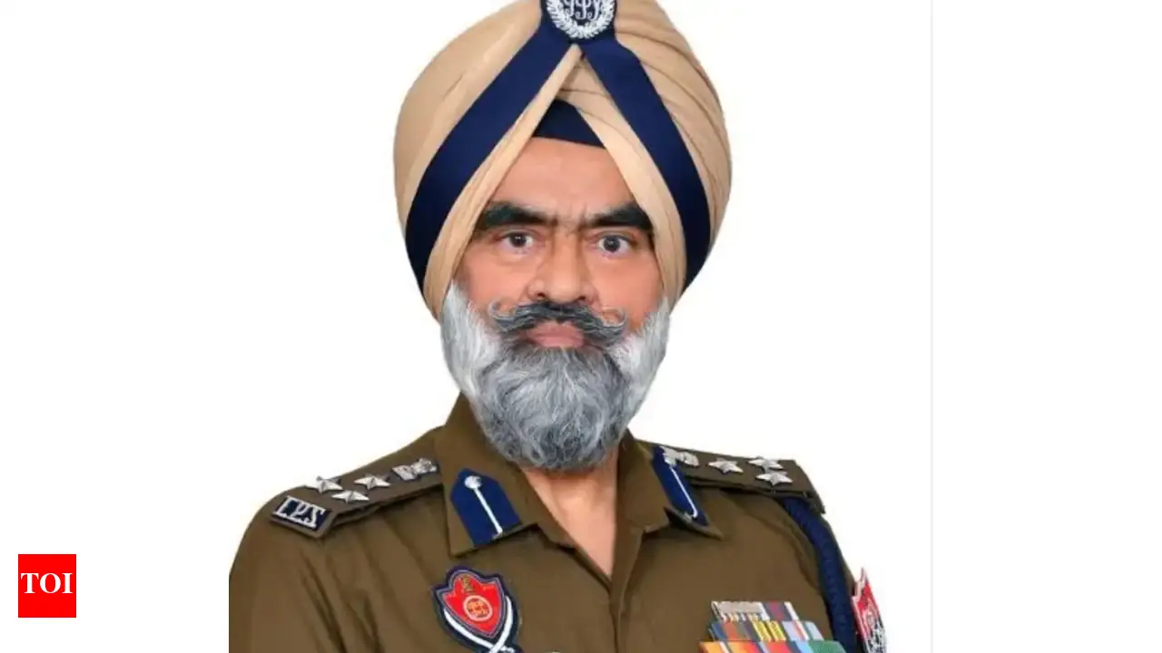 CBI Arrests DIG, The Punjab government's 'War on Drugs' campaign (Yudh Nashian Virudh) is once again under question.