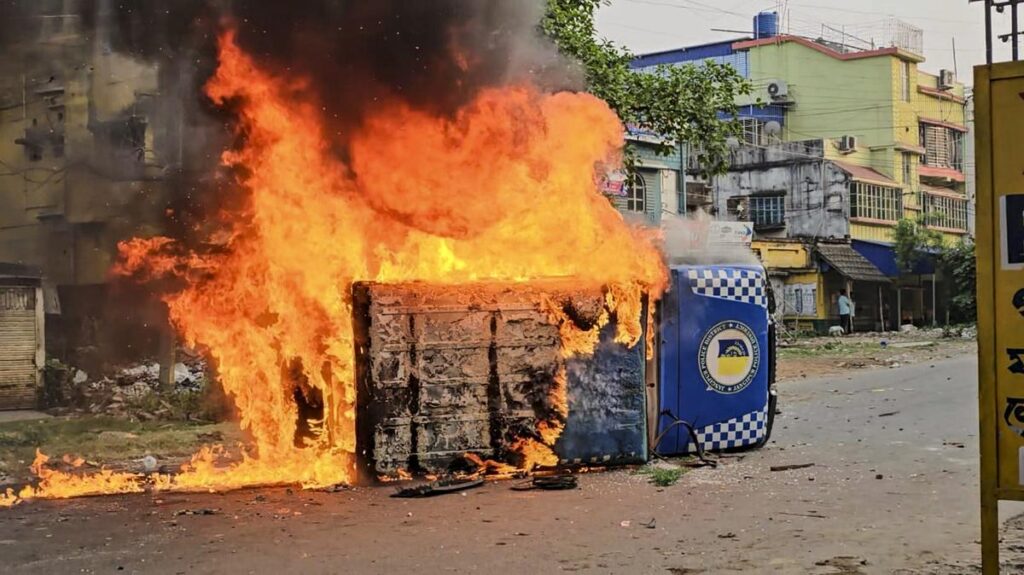 Violence During Protests Against Waqf Amendment Act (2025) In Bengal 1 Waqf Amendment Act 2025