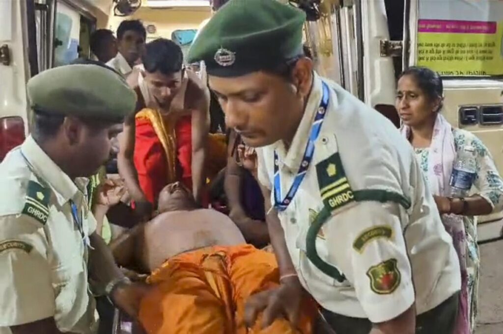 Goa Update: 6 People Killed In Stampede At Temple. 1 Goa Update: 6 People Killed In Stampede At Temple
