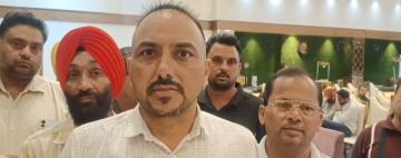 Sangrur: Pesticide Union Protests Against Forced Tagging of Unwanted Products with DAP & Urea Fertilizers 2 Sangrur: Pesticide Union Protests Against Forced Tagging of Unwanted Products with DAP & Urea Fertilizers