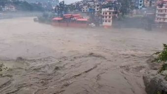Chamba; Hundreds Of tons Of Illegally Cut Wood Washed Into Ravi River 1 Chamba; Hundreds Of tons Of Illegally Cut Wood Washed Into Ravi River