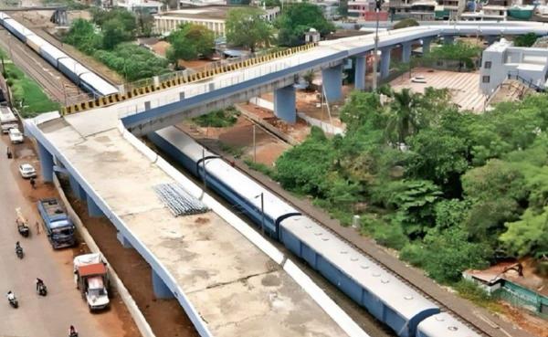 Madhya Pradesh High Court Grants Relief to Contractor In Bhopal's Controversial '90 Degree' Bridge Case 1 Madhya Pradesh High Court Grants Relief to Contractor in Bhopal's Controversial '90 Degree' Bridge Case