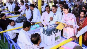 Exit Poll Figures Favor NDA, Mahagathbandhan Appears Stuck Around 100 1 Exit Poll Figures Favor NDA, Mahagathbandhan Appears Stuck Around 100