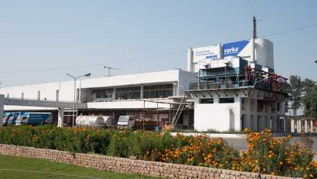Home 7 Verka Mohali Dairy 916x687 1